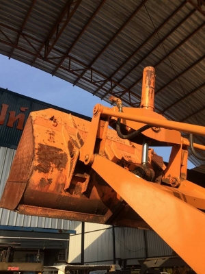 รถตักToyota 2sd10-11166 ตักได้1คิว ยกสูง 3.0 เมตร เครื่องยนต์ดีเซลToyota 2j เกียร์ครัชmanualนำเข้าจากญี่ปุ่น 185,000 ตามสภาพครับ ติดต่อสอบถามได้นะครับที่เบอร์0985609492 เอ็ม