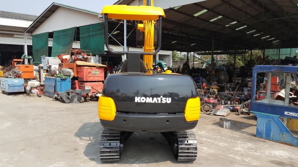 ขาย รถขุด KOMATSU รุ่น PC30-7- มือสองญี่ปุ่น แทรกเหล็ก สลัก บูทเอวแน่น 100\% สวยพร้อมใช้งาน มือถือ 0818753444