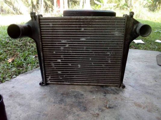 ขาย Inter Cooler ถอดจากรถมือ1ของน่าจะของ ISUZU รถสิบล้อครับ 8,500 มี 2 อันครับพร้อมส่ง 063-190-3017