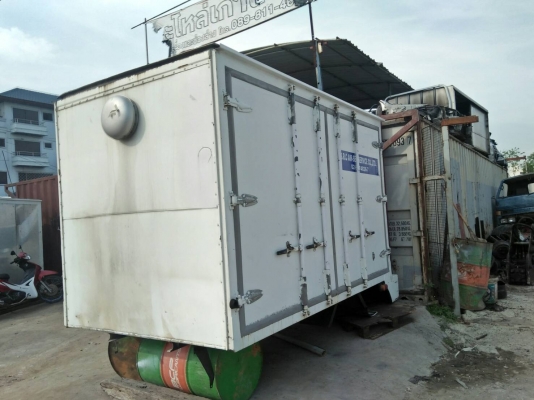 ตู้บรรทุก 4 ล้อ ยาว 3.20 ม.x1.80 ม. เปิดข้าง 4 ประตู
