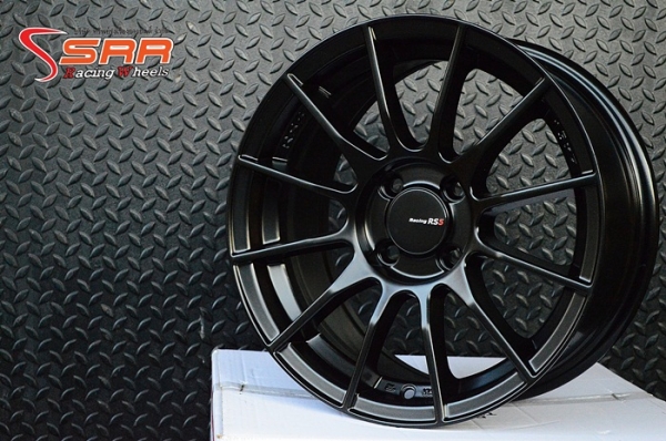 ล้อแม็กซ์ RS5 ขอบ15 นิ้ว 4H100 สีดำด้าน วงละ 2,500 บาท