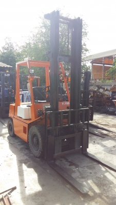 Forklift รถยกโฟร์คลิฟท์ ดีเซล ยกสูง 5.0 เมตร เกียร์ครัชท์