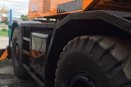 ขายเครน 25ตัน M4 ปี 1990 เซฟตี้ 100\% โทร 096-9426519 ขายเครน 25ตัน M4 ปี 1990 เซฟตี้ 100\% โทร 096-9426519