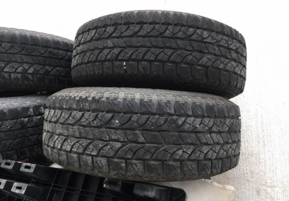 ขาย ล้อ Fuelแท้ รุ่นใหม่ JM2 พร้อมยาง Yokohama AT-s ทั้งชุดล้อยางสภาพสวย