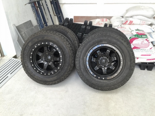 ขาย ล้อ Fuelแท้ รุ่นใหม่ JM2 พร้อมยาง Yokohama AT-s ทั้งชุดล้อยางสภาพสวย