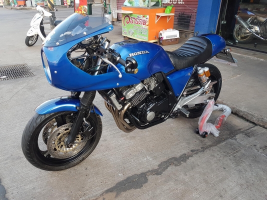 ขายแลกเทรินร์คับ HONDA CB400 ปี93 แต่งCAFE RACER สีสวย แฮนด์แต่ง ท่อแต่ง โม่งใหญ่ ทะเบียนพร้อมโอน ราคา 63500 บาท ส่งได้ทั่วไทยคับ สนใจติดต่อ 081-0578282 FACEBOOK ชาญณรงค์ ป๊อป ชัยอมฤต ไอดีไลน์ POPBIGBIKESAKON คับ สนใจรถสวย ถูก ดี ต้อง POP BIGBIKE SAKONNAK