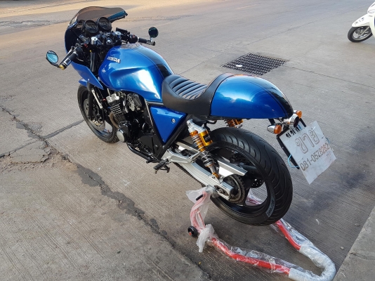 ขายแลกเทรินร์คับ HONDA CB400 ปี93 แต่งCAFE RACER สีสวย แฮนด์แต่ง ท่อแต่ง โม่งใหญ่ ทะเบียนพร้อมโอน ราคา 63500 บาท ส่งได้ทั่วไทยคับ สนใจติดต่อ 081-0578282 FACEBOOK ชาญณรงค์ ป๊อป ชัยอมฤต ไอดีไลน์ POPBIGBIKESAKON คับ สนใจรถสวย ถูก ดี ต้อง POP BIGBIKE SAKONNAK