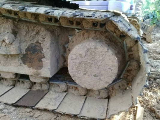 ขาย 1,295,000 KOMATSU pc 160-8 ไฟฟ้าครบ เครื่องดี ปั้มแรง เอวแน่น  ช่วงล่างแน่น เอกสารอินวอยทร์ รถสวยพร้อมใช้ รถอยู่ นางรอง บุรีรัมย์ 092-5956777 ยุ