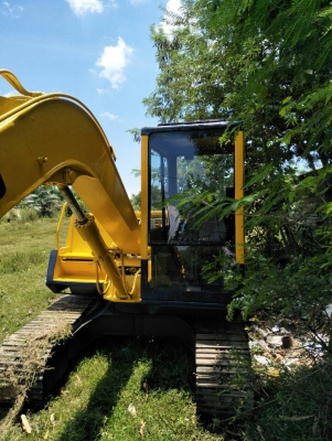 ขายรถแบคโฮ KOMATSU PC60-5 ราคา 330000