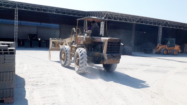 ขายด่วน รถตัก JH30B สภาพพร้อมใช้งาน เครื่องเกียร์ดี ตักหินตักทรายอยู่ครับ สนใจ สอบถาม 093-0764943 Kตั้ม