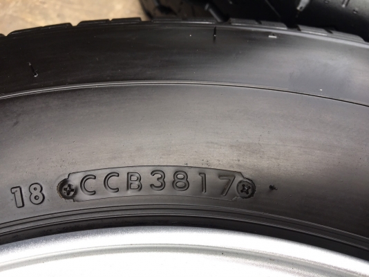 ล้อแม็กพร้อมยางป้ายแดง Mitsu Triton ขอบ 15 Bridgestone 215-70-15 ปลายปี 17 มีตุ่มทุกเส้น