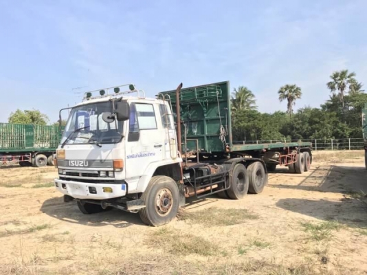 ขายเหมา 595,000 บาท หัวลาก 10 ล้อ ISUZU ROCKY 240 แรง 2 เพลา เกียร์ฟูลเลอร์ เครื่อง 6SD1-240 แรง หัวบาง ยางเรเดียนใหม่ 10 เส้น คัสชี FXZ23KFYK เอกสารเล่มทะเบียน  พื้นเรียบ. 10.5 เมตร อู่ PANUS สวย ยางใหม่ 8  เส้น  เอกสารเล่มทะเบียน