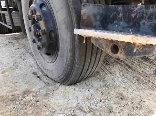 ขายเหมา 595,000 บาท หัวลาก 10 ล้อ ISUZU ROCKY 240 แรง 2 เพลา เกียร์ฟูลเลอร์ เครื่อง 6SD1-240 แรง หัวบาง ยางเรเดียนใหม่ 10 เส้น คัสชี FXZ23KFYK เอกสารเล่มทะเบียน  พื้นเรียบ. 10.5 เมตร อู่ PANUS สวย ยางใหม่ 8  เส้น  เอกสารเล่มทะเบียน