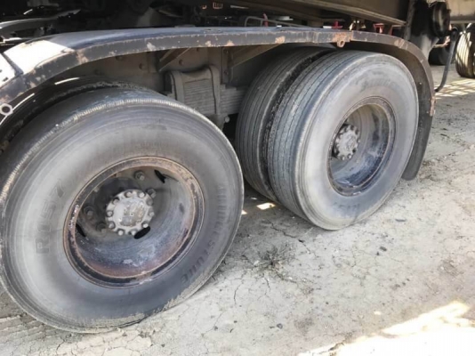 ขายเหมา 595,000 บาท หัวลาก 10 ล้อ ISUZU ROCKY 240 แรง 2 เพลา เกียร์ฟูลเลอร์ เครื่อง 6SD1-240 แรง หัว
