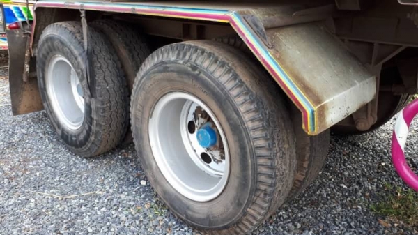 ขายดาวน์ 350,000 ISUZU DECA 360 ปี 53 แม่ลูกดั้มเกษตร  แม่ดั้มยาว 6.20 ม. ลูก 3 คาน ยาว 7.0 ม. ดั้มอู่ สหกิจ ดาวน์ 350,000 ค้าง 6 งวด  ผ่อน 61,000&times;38 รถอยู่ นางรอง 090-772-3710 090-772-3708