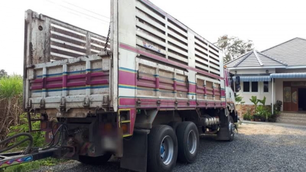 ขายดาวน์ 350,000 ISUZU DECA 360 ปี 53 แม่ลูกดั้มเกษตร  แม่ดั้มยาว 6.20 ม. ลูก 3 คาน ยาว 7.0 ม. ดั้มอู่ สหกิจ ดาวน์ 350,000 ค้าง 6 งวด  ผ่อน 61,000&times;38 รถอยู่ นางรอง 090-772-3710 090-772-3708