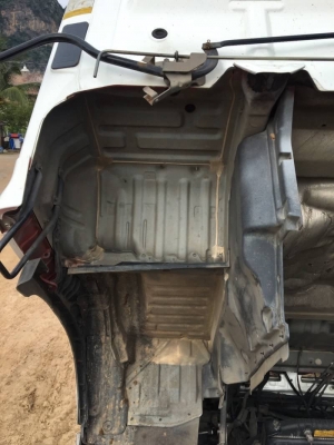 ขาย 1,490,000 หัวลากโรเบท HINO MEGA 260 แรง เครื่องดี เกียร์แรง หาง 2 เพลา สวยพร้อมบรรไดพับขึ้นรถ รถสวยเอกสารพร้อมโอน รถอยู่ ราชบุรี 090-772-3710 090-772-3708