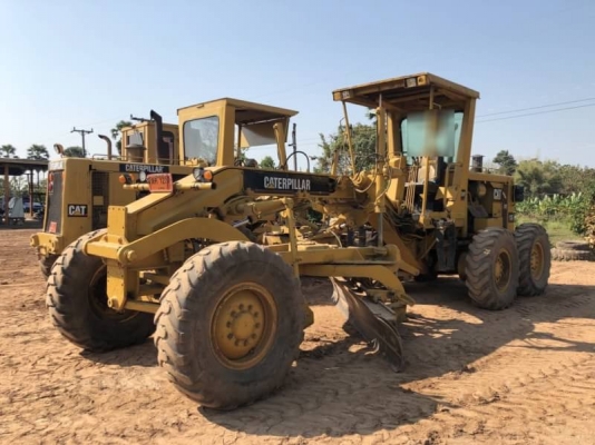 ขาย 1,400,000 รถเกรด CAT  12 G 61 M -8035 เครื่องดี เกียร์แรง ยางดี เอกสารเล่มทะเบียน รถอยู่ นครสวรรค์ 090-772-3710 090-772-3708