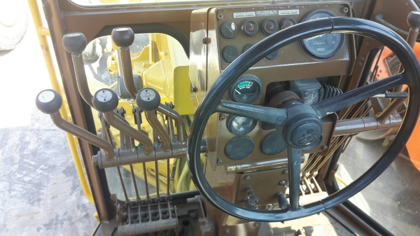 รถโคมัตสุ GD405A_150295 ราคา 1,100,000 รถเก่าญี่ปุ่น กทม. รถโคมัตสุ GD405A_150295 ราคา 1,100,000 รถเก่าญี่ปุ่น กทม.