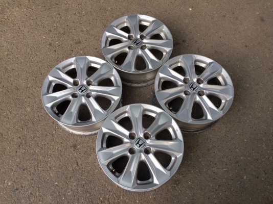 ขายล้อแม็ก Honda Jazz รุ่น TOP ขอบ 15  4 ล้อ ราคา 3,200 บาท ราคาถูกๆ