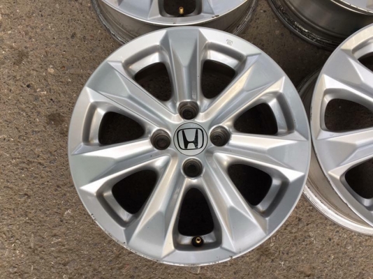 ขายล้อแม็ก Honda Jazz รุ่น TOP ขอบ 15  4 ล้อ ราคา 3,200 บาท ราคาถูกๆ