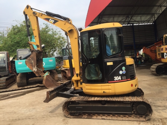 ขายจ้า..CATERPILLAR  304CCR  เก่านอกแท้  สภาพสวย  พร้อมใช้  ชั่วโมงน้อย  โทร 089-7462641  เจ๊สุวรรณีจ้า