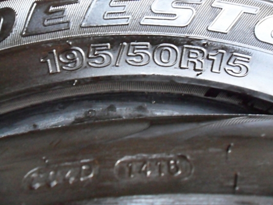 ยางแก้มเตี้ย 195-50-15ลงพื้นปี17 ดอกหนา8มิล เส้นละ475