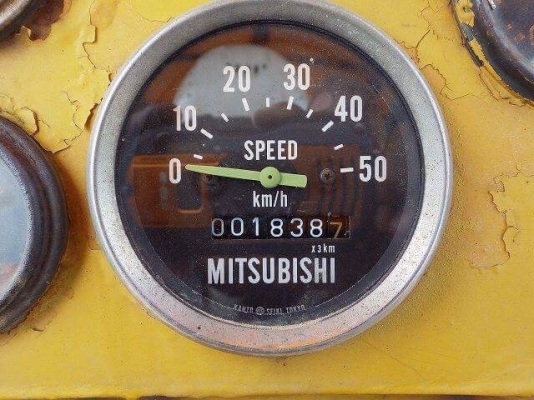 รถบด 9 ล้อยาง MITSUBISHI MR20 FROM JAPAN สนใจติดต่อ 063-9316985 ID LINE : 0639316985 ครับ