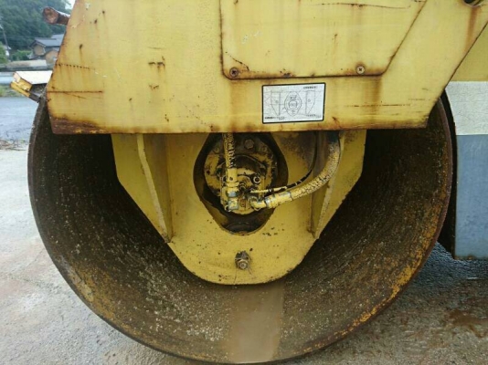 มาใหม่จ้า..รถบด KAWASAKI  KV 4AII  เก่านอกแท้   เดิมๆๆ  สภาพสวยมากๆ  ยังไม่เคยใช้งานในไทย  3,xxx  ชั่วโมง