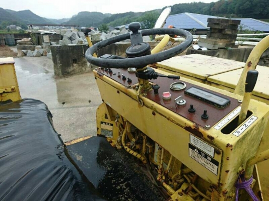 มาใหม่จ้า..รถบด KAWASAKI  KV 4AII  เก่านอกแท้   เดิมๆๆ  สภาพสวยมากๆ  ยังไม่เคยใช้งานในไทย  3,xxx  ชั่วโมง