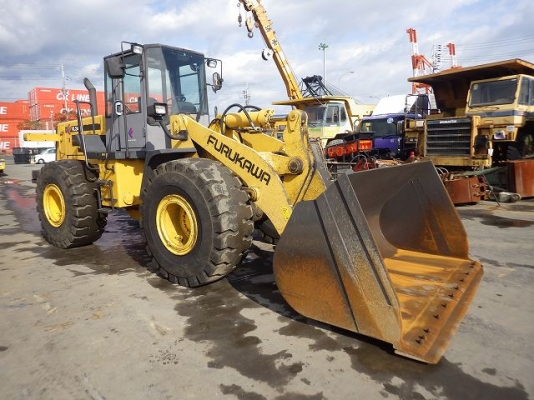 ขายรถตัก ยี่ห้อ Furukawa รุ่น FL345-3 ขายรถตัก ยี่ห้อ Furukawa รุ่น FL345-3