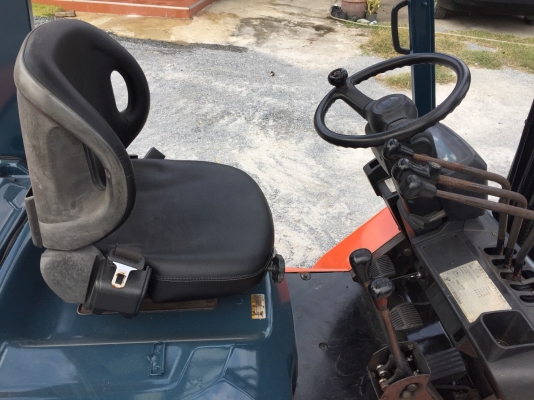 รถนอกขายถูก โฟคลิฟท์ TOYOTA 7FD15 นำเข้าจากญี่ปุ่น โทร.090-986-2521 อ๊อบ