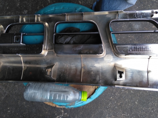 หน้ากระจัง hino dutro หัวแคบ