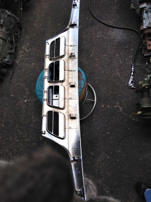 หน้ากระจัง hino dutro หัวแคบ