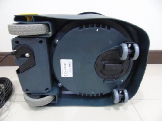 เครื่องดูดฝุ่น FASA รุ่น Silent 1,300 วัตต์ Made in Italy ของใหม่ ขายถูก