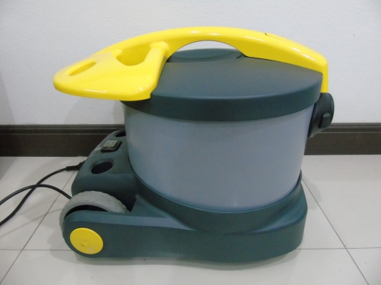 เครื่องดูดฝุ่น FASA รุ่น Silent 1,300 วัตต์ Made in Italy ของใหม่ ขายถูก