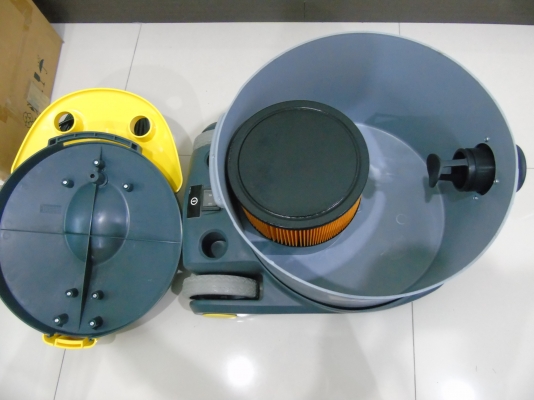 เครื่องดูดฝุ่น FASA รุ่น Silent 1,300 วัตต์ Made in Italy ของใหม่ ขายถูก