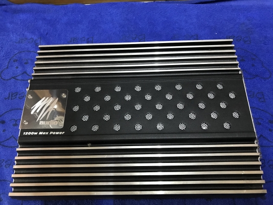 ++ขายเพาเวอร์แอมป์คลาสAB -4CHยี่ห้อ MA ขนาด1,200วัตต์รุ่นM483IX มือสองสภาพสวยๆ++.