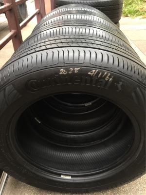 ยาง Continental 215 60 16 ปี17 มีให้เลือก3ชุด ดอกเต็ม ไม่มีปะ เนื้อนิ่มๆ ใช้ยาว ราคาไม่แพง