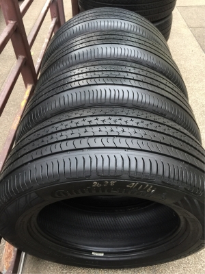 ยาง Continental 215 60 16 ปี17 มีให้เลือก3ชุด ดอกเต็ม ไม่มีปะ เนื้อนิ่มๆ ใช้ยาว ราคาไม่แพง