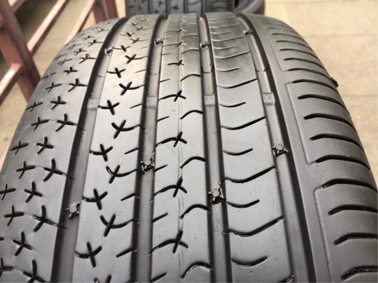 ยาง Continental 215 60 16 ปี17 มีให้เลือก3ชุด ดอกเต็ม ไม่มีปะ เนื้อนิ่มๆ ใช้ยาว ราคาไม่แพง