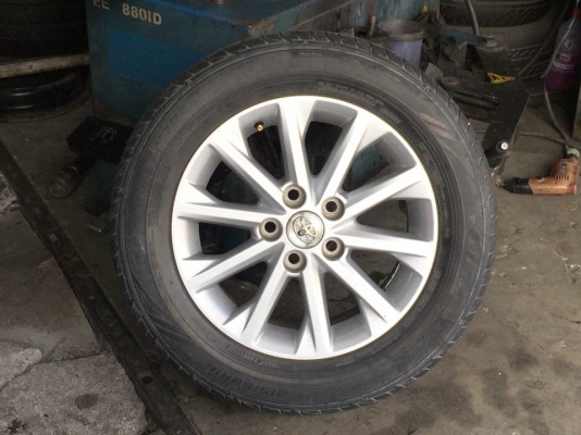 ยาง Continental 215 60 16 ปี17 มีให้เลือก3ชุด ดอกเต็ม ไม่มีปะ เนื้อนิ่มๆ ใช้ยาว ราคาไม่แพง