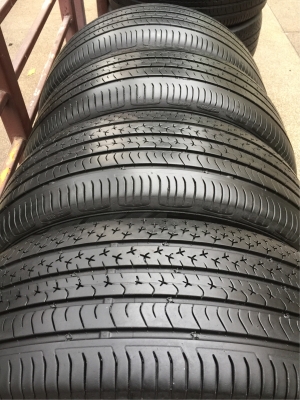 ยาง Continental 215 60 16 ปี17 มีให้เลือก3ชุด ดอกเต็ม ไม่มีปะ เนื้อนิ่มๆ ใช้ยาว ราคาไม่แพง