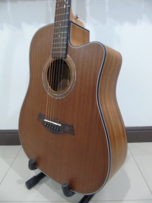 กีต้าร์โปร่งคอเว้า Kriens รุ่น KD-160CN ไม้มะฮอกกานีทั้งตัว มือสอง สภาพใหม่ แถมกระเป๋า