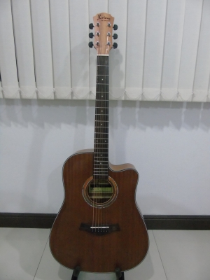 กีต้าร์โปร่งคอเว้า Kriens รุ่น KD-160CN ไม้มะฮอกกานีทั้งตัว มือสอง สภาพใหม่ แถมกระเป๋า กีต้าร์โปร่งคอเว้า Kriens รุ่น KD-160CN ไม้มะฮอกกานีทั้งตัว มือสอง สภาพใหม่ แถมกระเป๋า