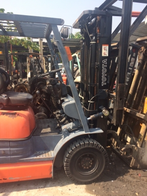 ขาย รถโฟกลิส โตโยต้า เบนซิล 1.5 ตัน