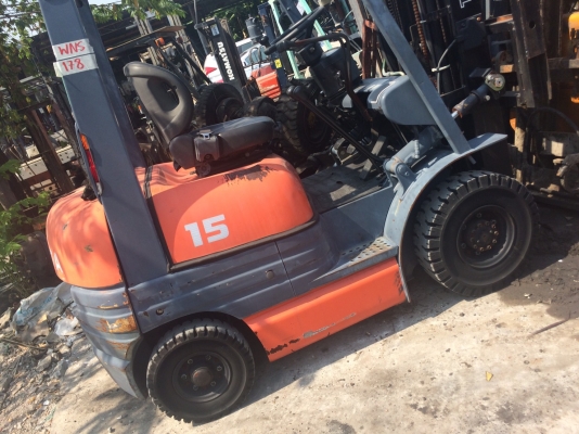 ขาย รถโฟกลิส โตโยต้า เบนซิล 1.5 ตัน