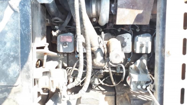 ขาย 795,000 KOMATSU pc 228 USLC พร้อมไลหัวเจาะใส่หัวเจาะได้เลย (ขนาดเท่า 200) สภาพเก่านอก 8,320 ชม.ไฟฟ้าครบ เครื่องดี ปั้มแรง เอวแน่น ช่วงล่างเต็ม เอกสารอินวอยทร์ รถสวยพร้อมใช้ รถอยู่ กทม. 090-772-3710 090-772-3708