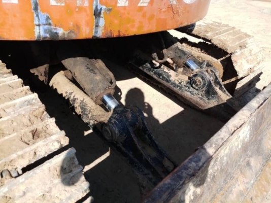 ขาย 275,000  HITACHI EX 60 URG เครื่องดี  ปั้มแรง  เอวแน่น ช่วงล่างเต็ม รถพร้อมใช้ รถอยู่ อยุธยา  090-772-3710 090-772-3708