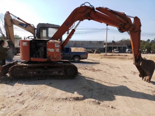 ขาย 275,000  HITACHI EX 60 URG เครื่องดี  ปั้มแรง  เอวแน่น ช่วงล่างเต็ม รถพร้อมใช้ รถอยู่ อยุธยา  090-772-3710 090-772-3708